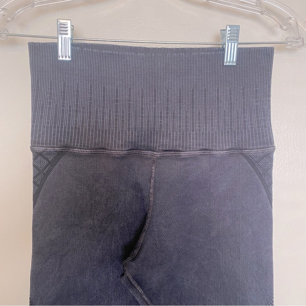 Avocado Vintage Denim Moto Leggings - Picture 7 of 11